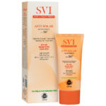 کرم ضد آفتاب بی رنگ پوست چرب SPF50 اس وی آی